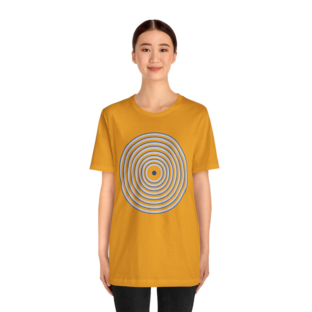Concentric Circle Graphic Tee – Minimalist Retro Target Design