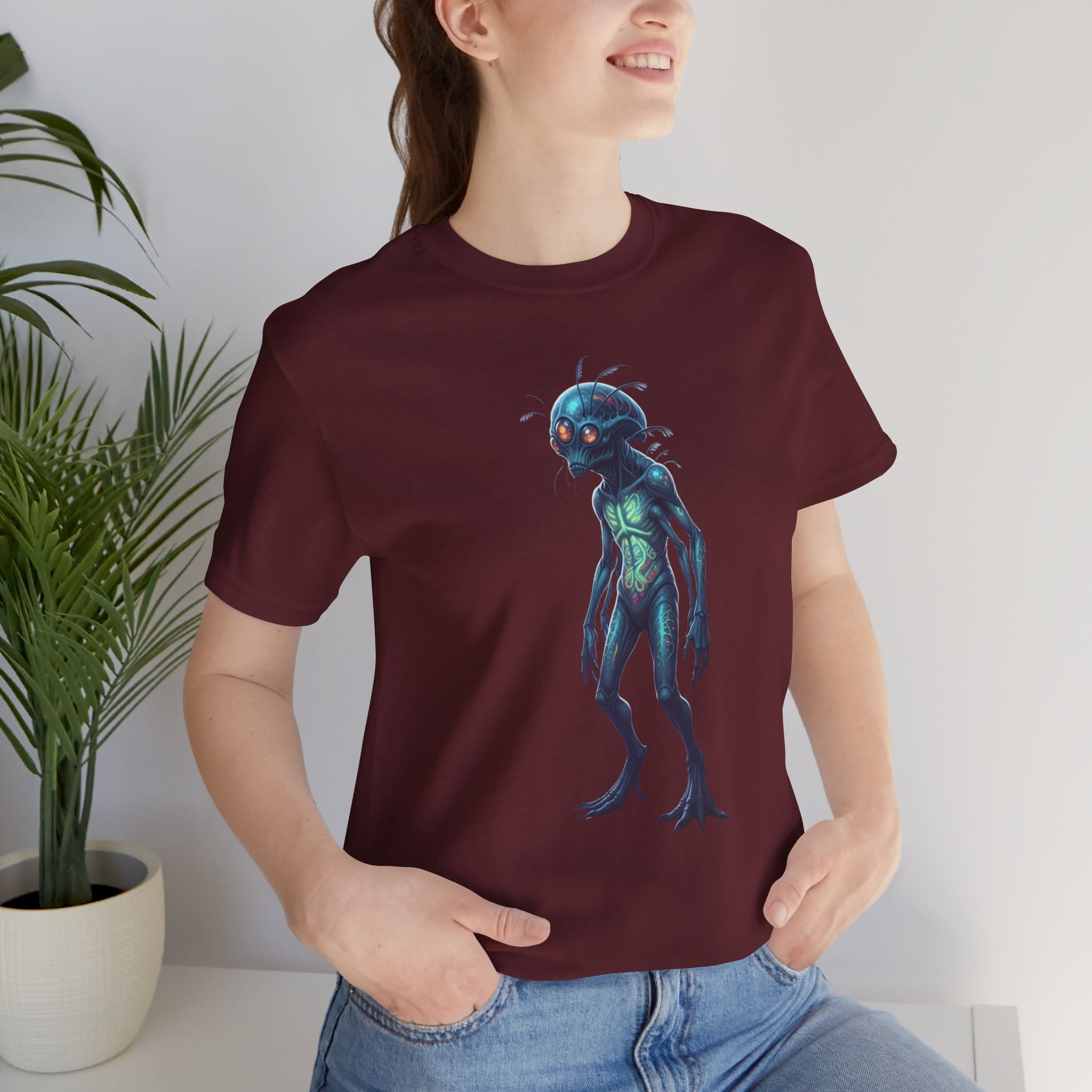 Alien Creature Graphic Tee — Sci‑Fi Monster T‑Shirt