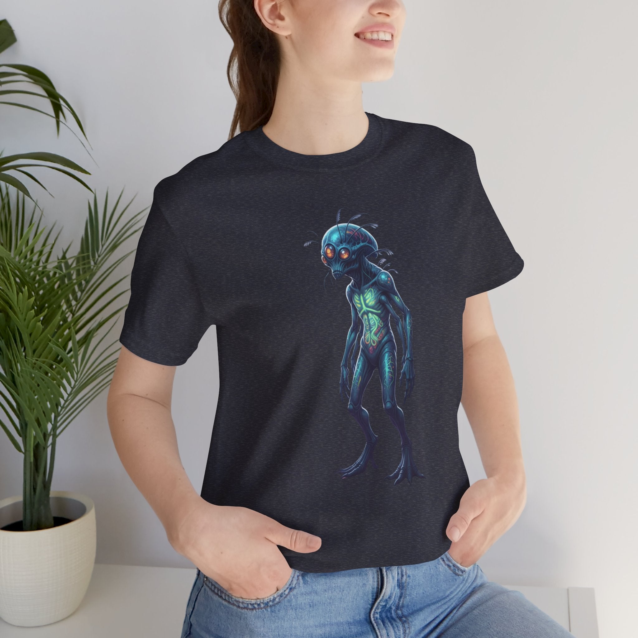 Alien Creature Graphic Tee — Sci‑Fi Monster T‑Shirt