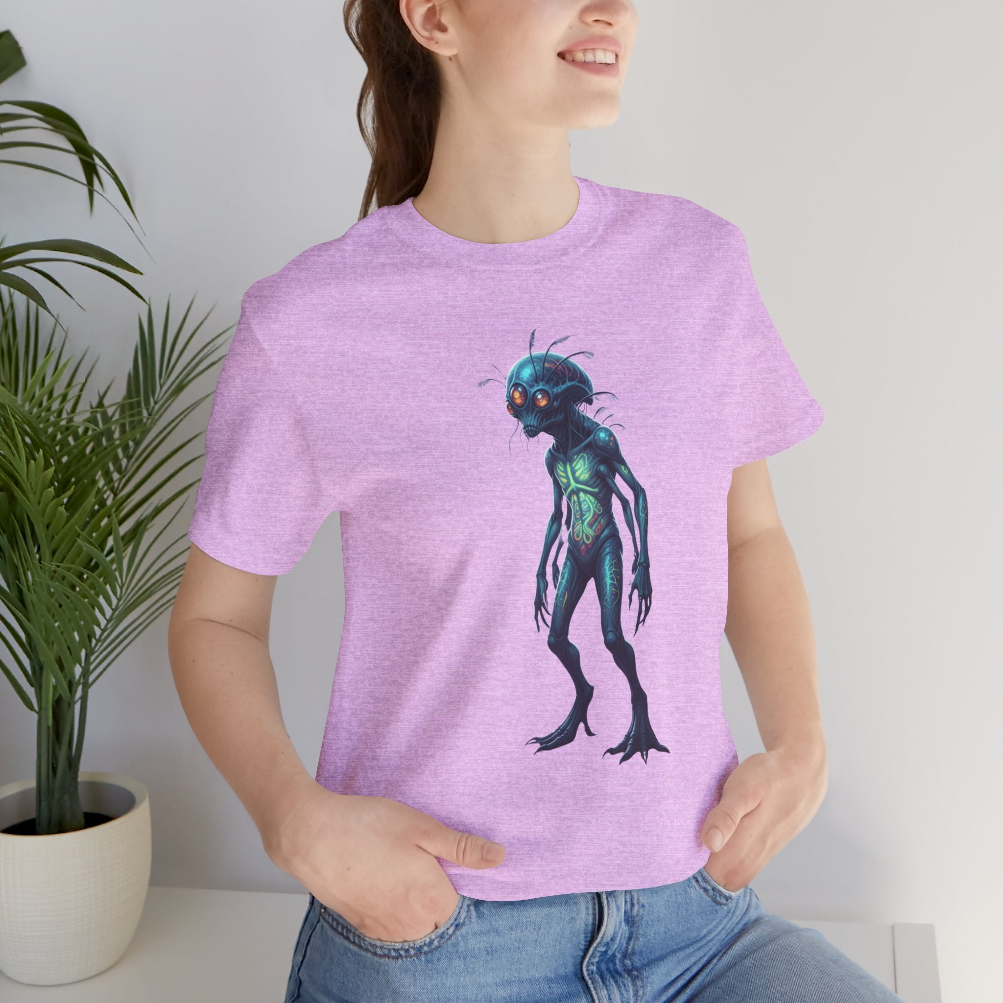 Alien Creature Graphic Tee — Sci‑Fi Monster T‑Shirt