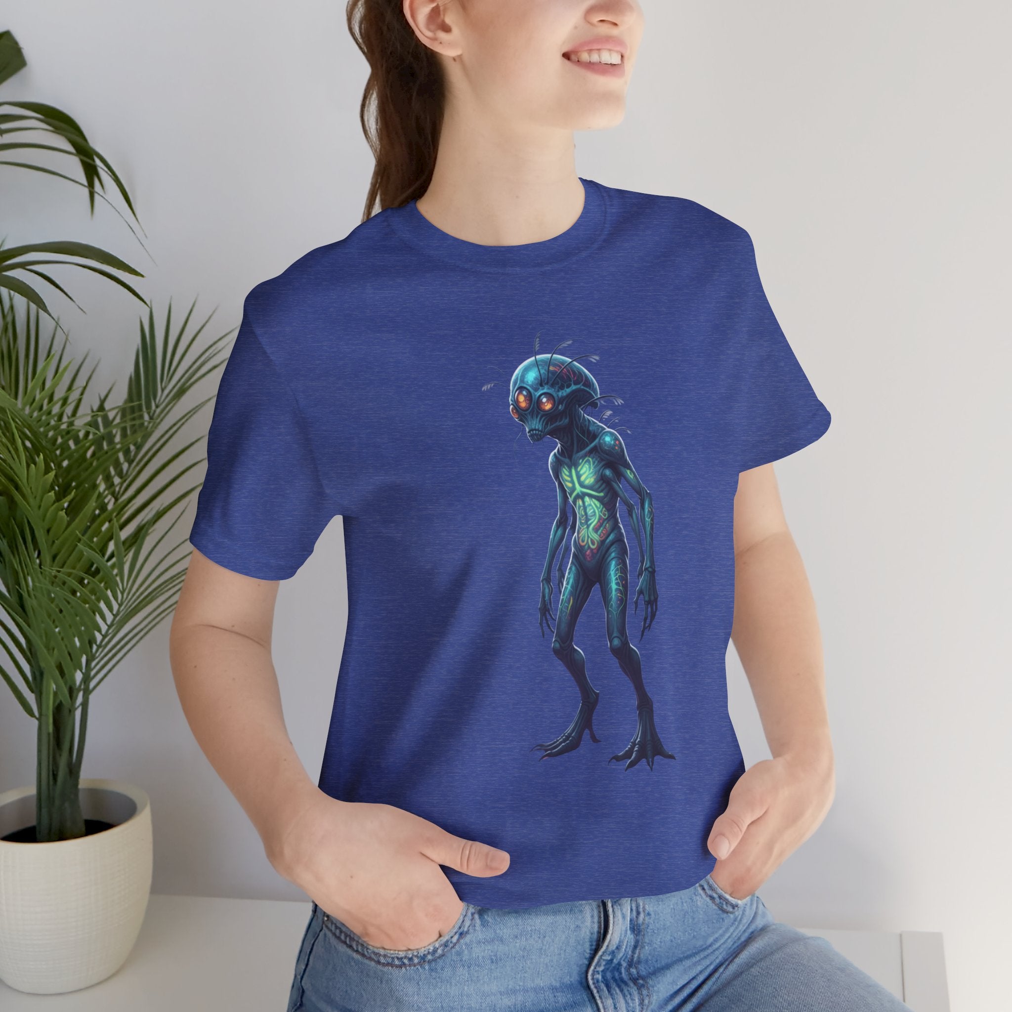 Alien Creature Graphic Tee — Sci‑Fi Monster T‑Shirt