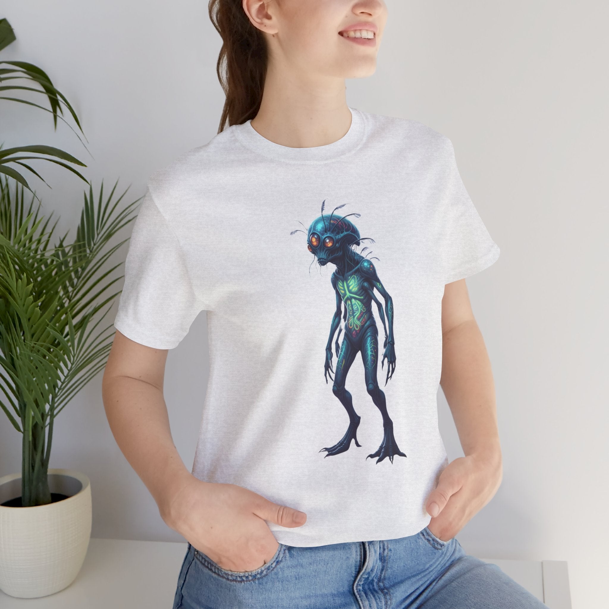 Alien Creature Graphic Tee — Sci‑Fi Monster T‑Shirt