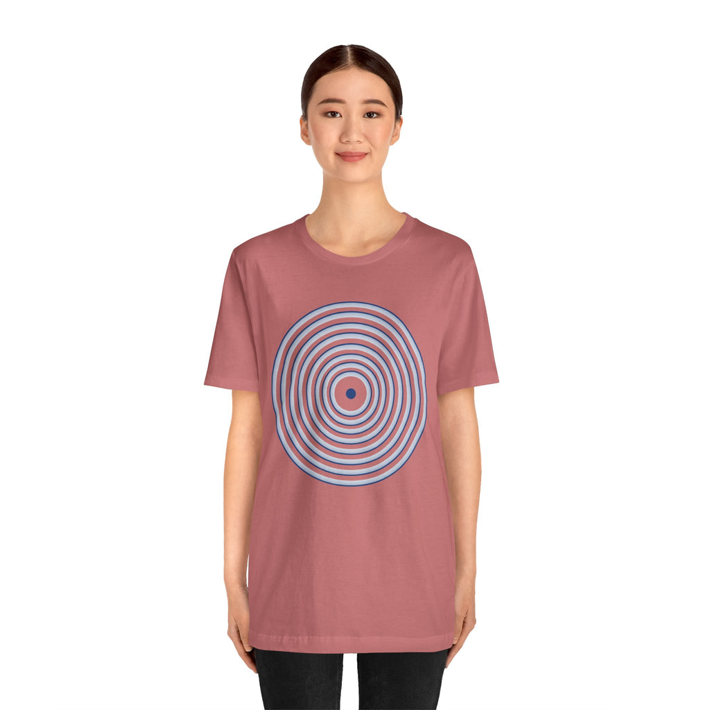 Concentric Circle Graphic Tee – Minimalist Retro Target Design