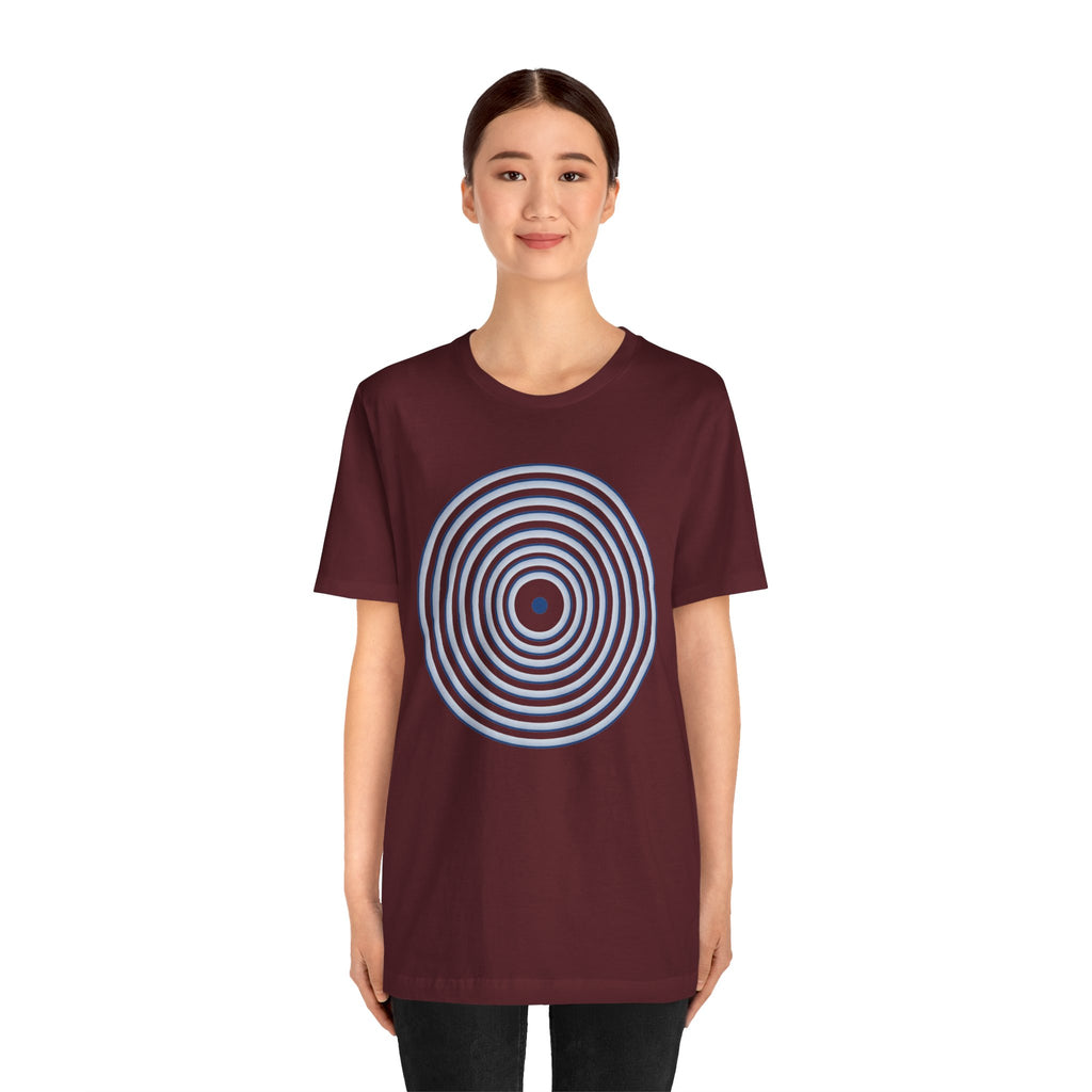 Concentric Circle Graphic Tee – Minimalist Retro Target Design