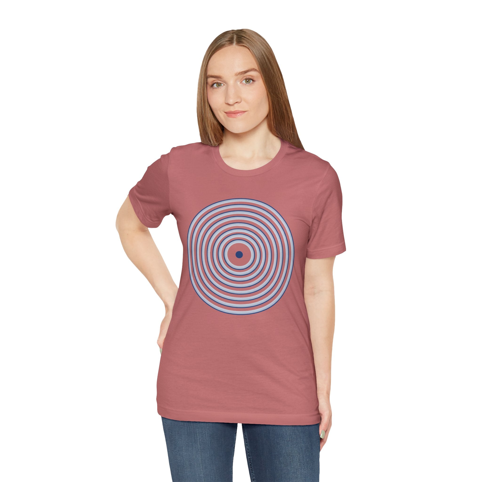 Concentric Circle Graphic Tee – Minimalist Retro Target Design